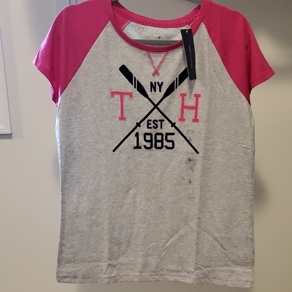 New Tommy Hilfiger Women's Short Sleeve Tshirt Sz Large NY Est 1985